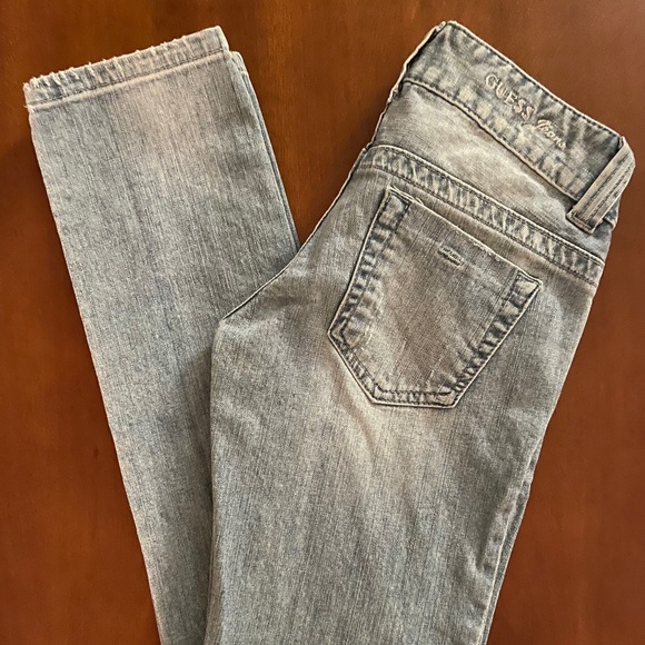 Guess Jeans Daredevil-Skinny Leg - Picture 4 of 4